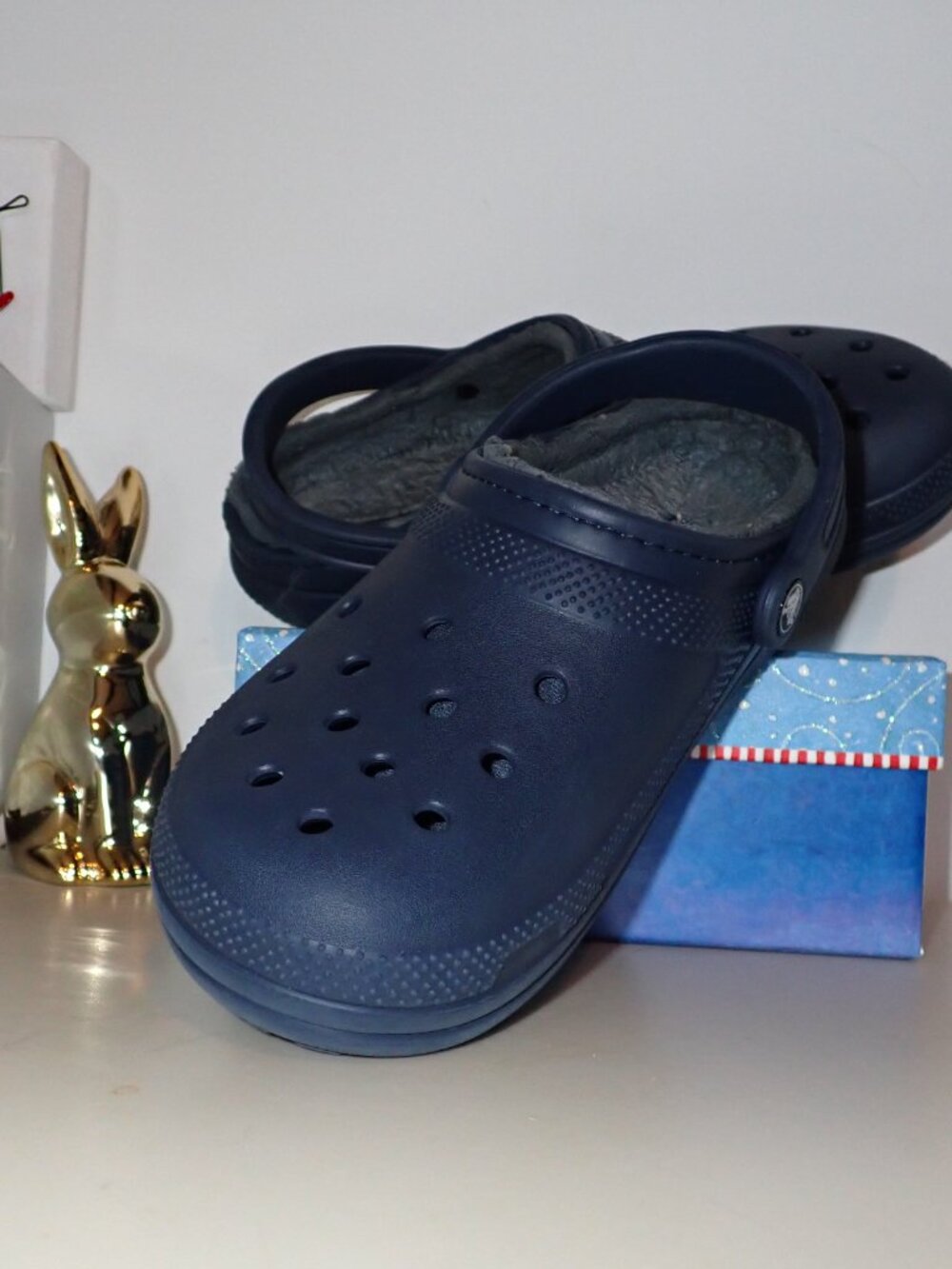 Crocs Classic womens size 9 men's size 7 shoes blue lined comfort clogs sandals